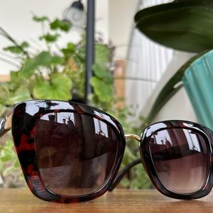 Juicy Couture Tortoise Shell Cat Eye Sunglasses